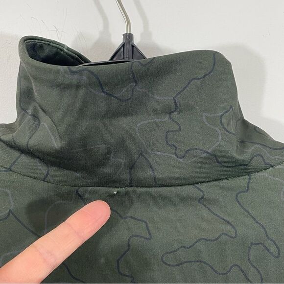 NWT Under Armour Women’s Cold Weather‎ Funnel Neck Size MEDIUM Dark Green - Picture 4 of 7